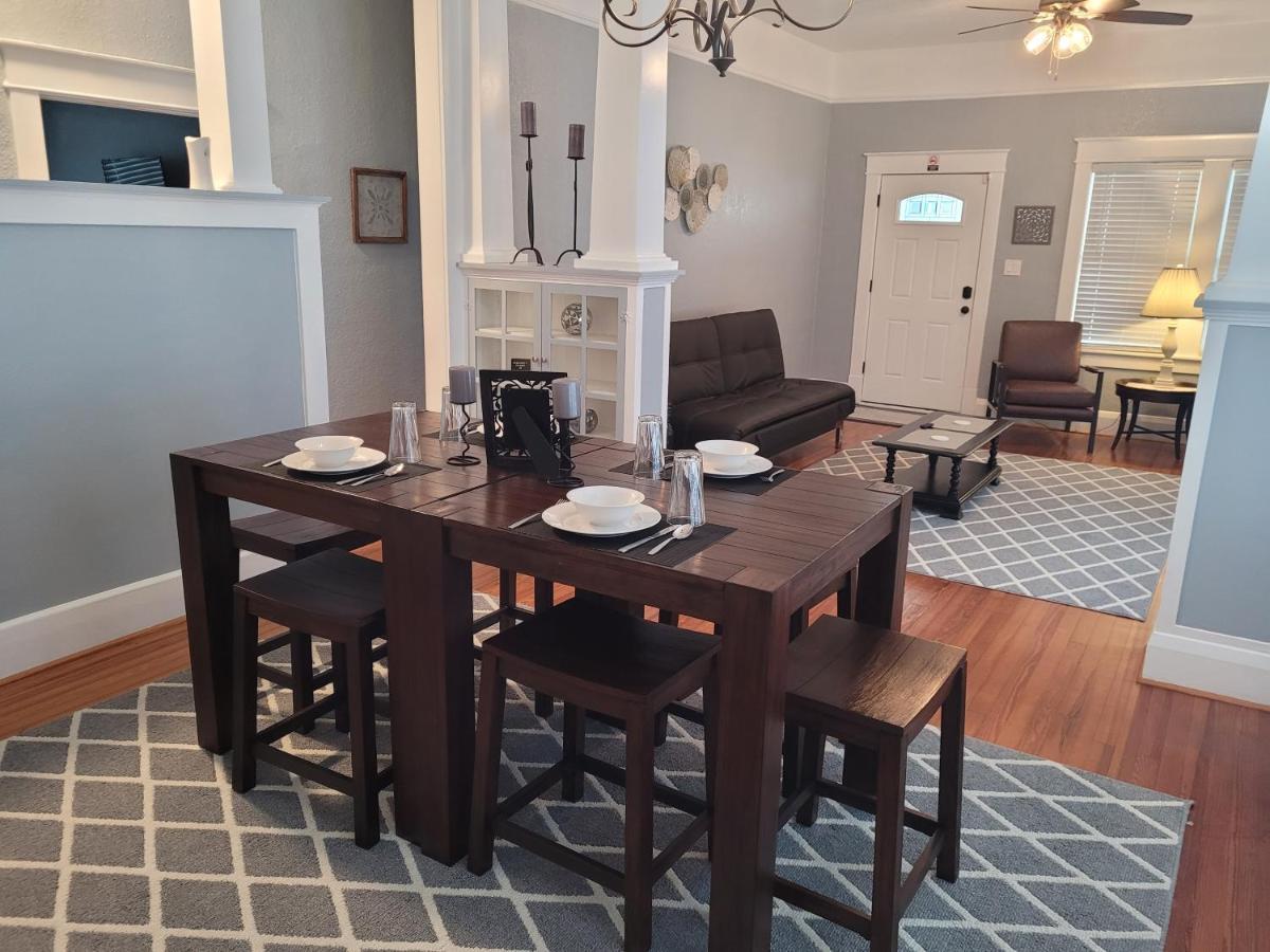 Modern Two Bedroom Home レイクランド エクステリア 写真