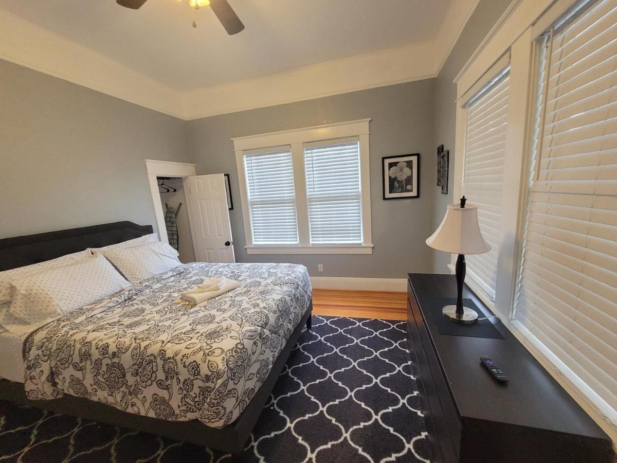 Modern Two Bedroom Home レイクランド エクステリア 写真