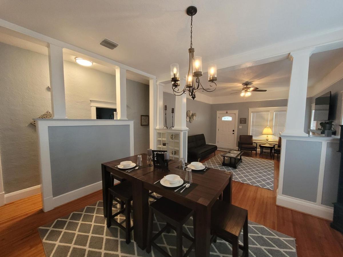 Modern Two Bedroom Home レイクランド エクステリア 写真